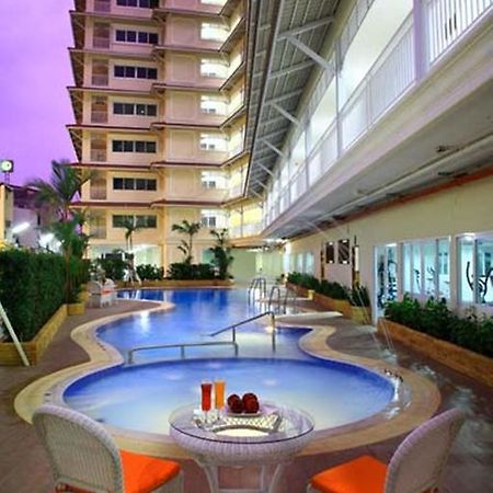 Baanklang Huahin Hotel Exterior photo