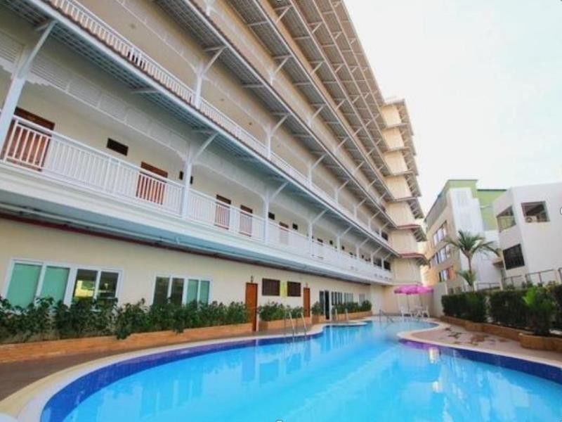 Baanklang Huahin Hotel Exterior photo